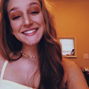 Meet your Posher, Alyssa